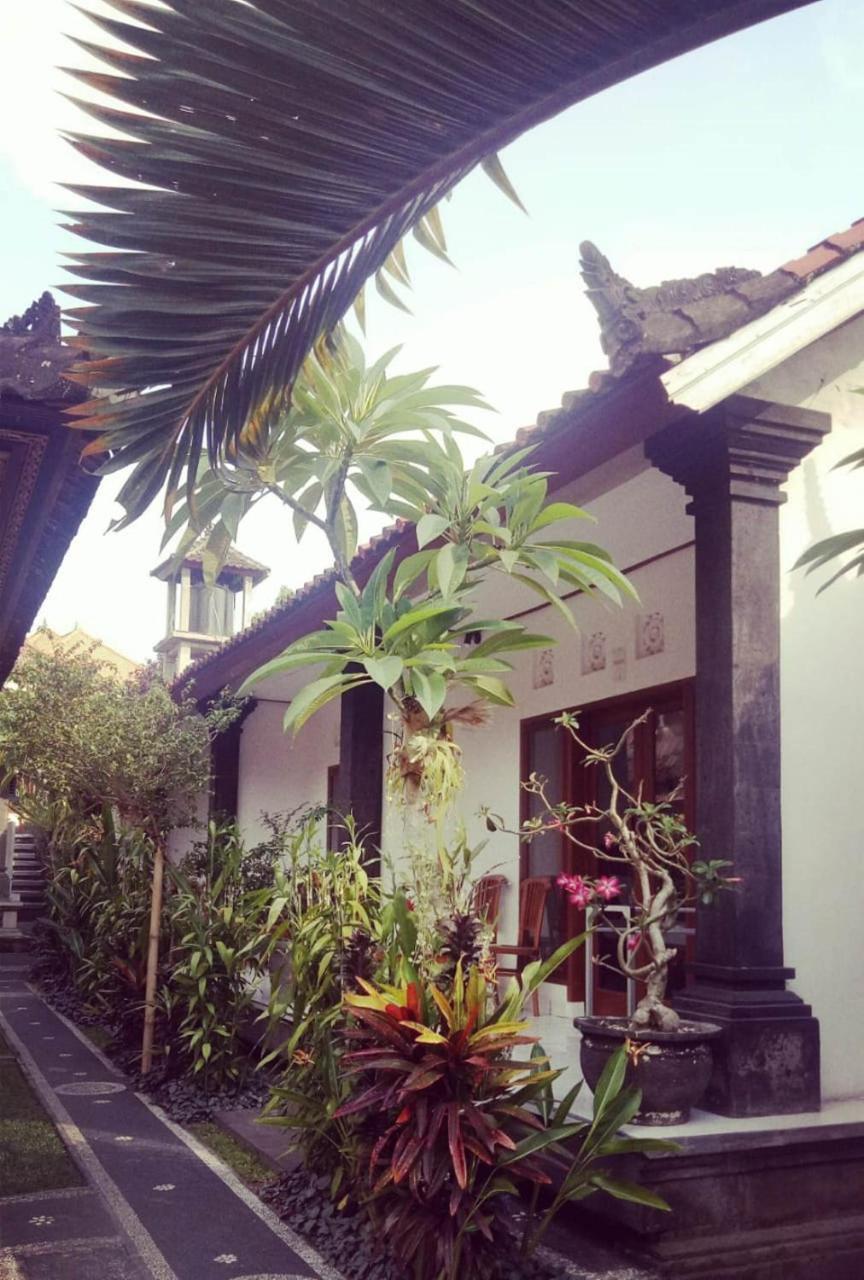 Pondok Ayu Homestay อูบุด ภายนอก รูปภาพ