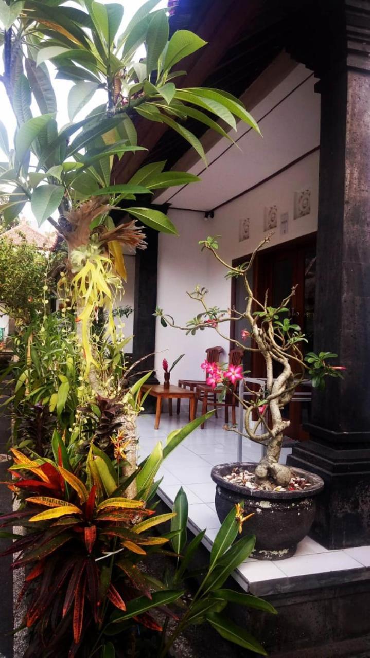 Pondok Ayu Homestay อูบุด ภายนอก รูปภาพ