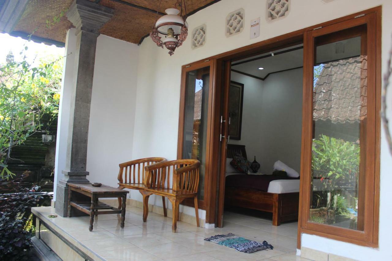 Pondok Ayu Homestay อูบุด ภายนอก รูปภาพ